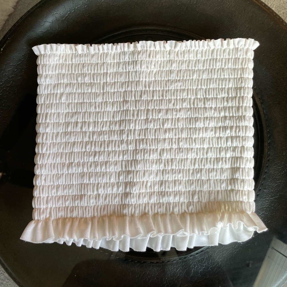 Ruched white tube top!
